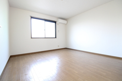 【洋室】 | ハイカムールリヴェールⅡ | 洋室8帖