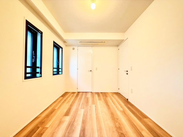 【洋室】 | ジオ南青山