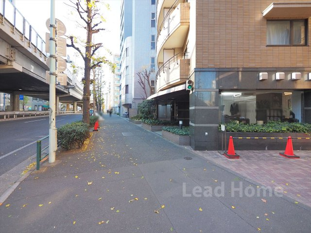 【その他】 | ヴィラージュ南青山 | 前面道路