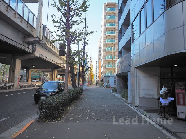 【その他】 | ヴィラージュ南青山 | 前面道路