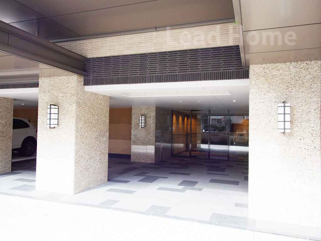 【エントランス】 | ザ・パークハウスグラン南青山高樹町 | オートロック付きでセキュリティ面も安心です！
