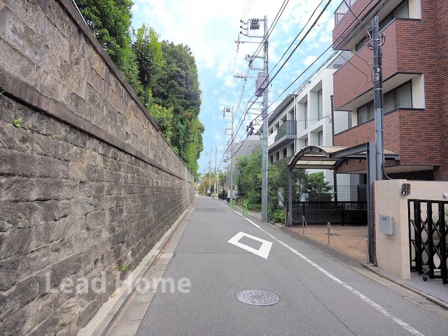 【前面道路含む現地写真】 | 港区南麻布3丁目