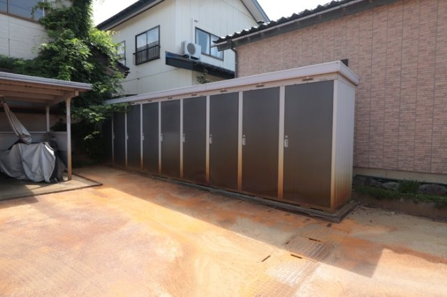 パンホーテの駐車場