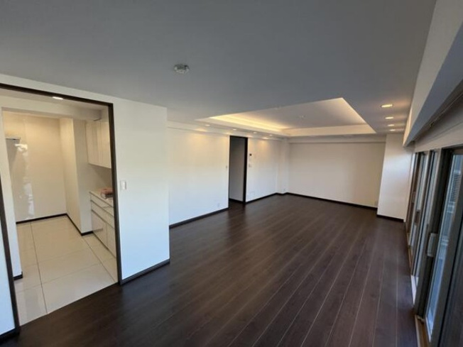 【居間・リビング】 | 麻布広尾ナショナルコート