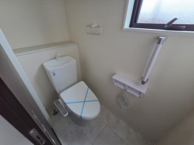 小牧市久保一色南１丁目　新築戸建　４号棟のトイレ|2階のトイレです