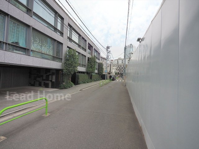 【その他】 | プラウド六本木 | 前面道路