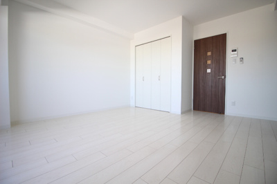 【洋室】 | プライムスクエア青江