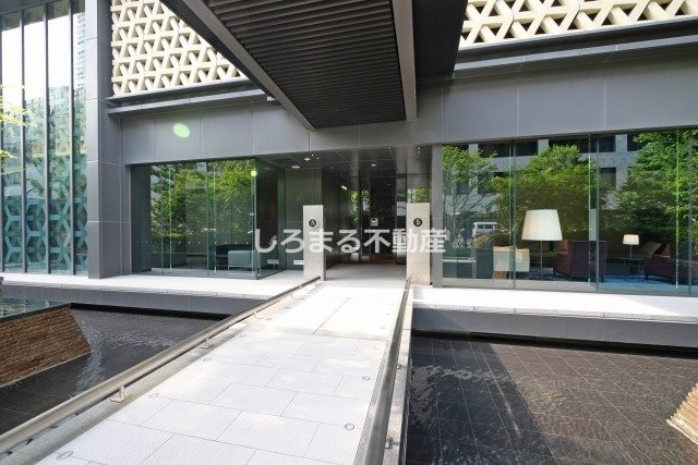 RJR堺筋本町タワーのエントランス