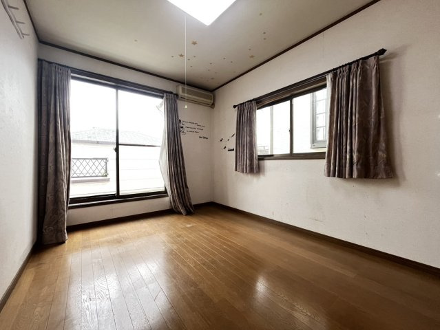 半田市花園町6丁目の洋室|洋室6帖☆（南側）
