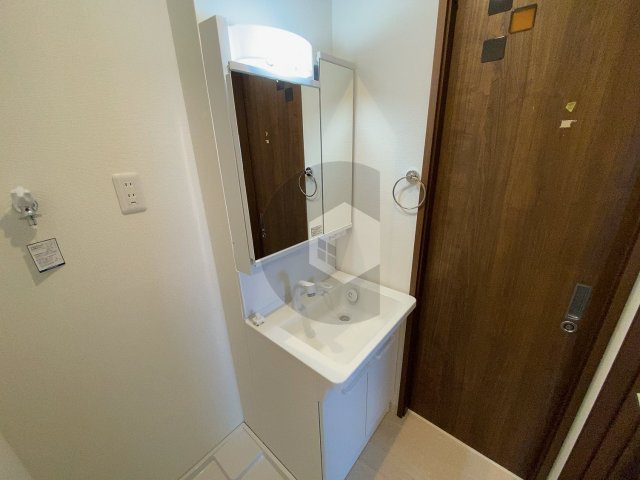 ローズテラス長田の独立洗面台