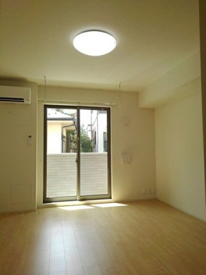 【居間・リビング】 | メゾンジュネスＢ