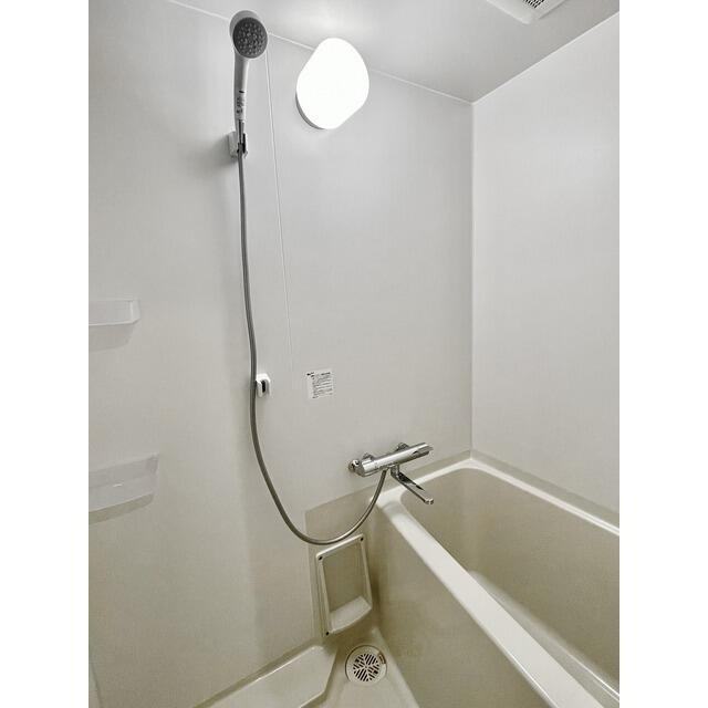 シャイン キューブの浴室