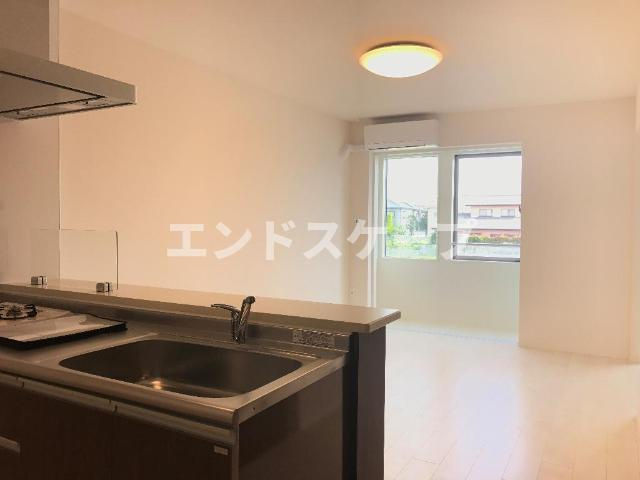 シャネーロ・サクラの居間・リビング|リビング
高崎、前橋のお部屋探しはエンドスケープまで！お客様の理想お聞かせ下さい♪