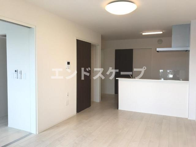 シャネーロ・サクラの居間・リビング|リビング
高崎、前橋のお部屋探しはエンドスケープまで！お客様の理想お聞かせ下さい♪