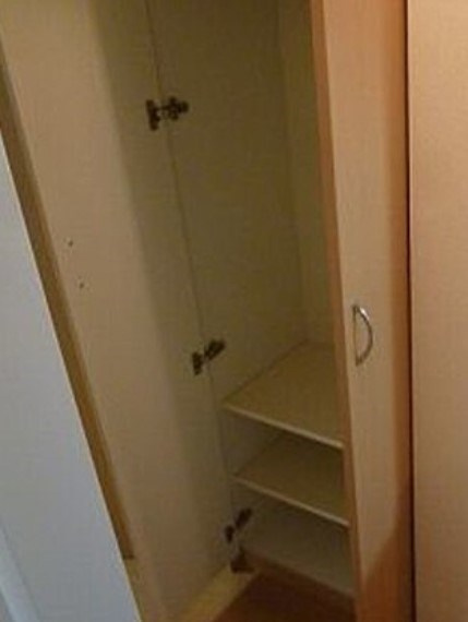 ルーブル中野弥生町弐番館の収納