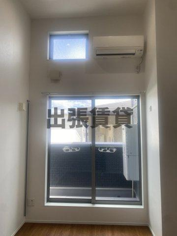 仲介手数料0円！！アミカルルーチェ南川の居間・リビング