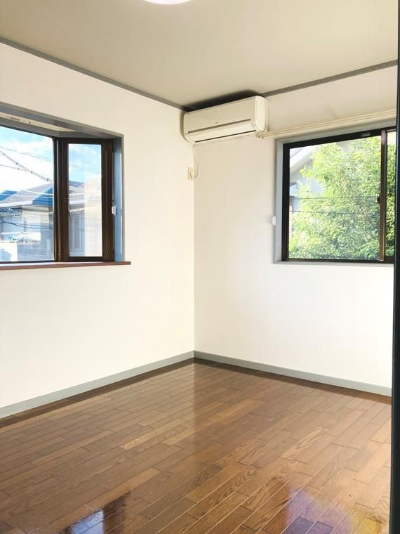 代沢戸建の内装