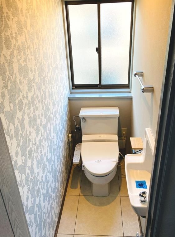 代沢戸建のトイレ