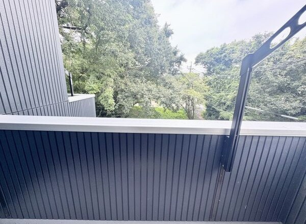 隠れ家（ＫＡＫＵＲＥＧＡ）のバルコニー