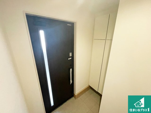 尼崎市水堂町　第1期　新築一戸建ての玄関|シューズボックスにはたくさんの靴が収納できるので玄関周りはいつもスッキリ！ご家族が増えても安心！