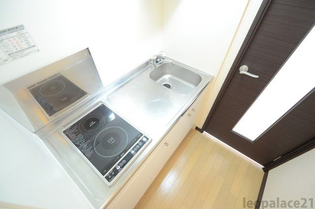 レオネクスト高縄のキッチン|同シリーズの類似となります。現況を優先致します。