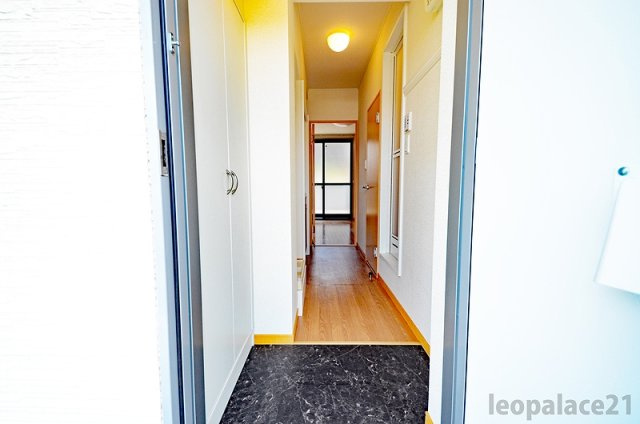 レオパレス華の玄関|設備・使用は号室により異なる為、現況を優先致します。