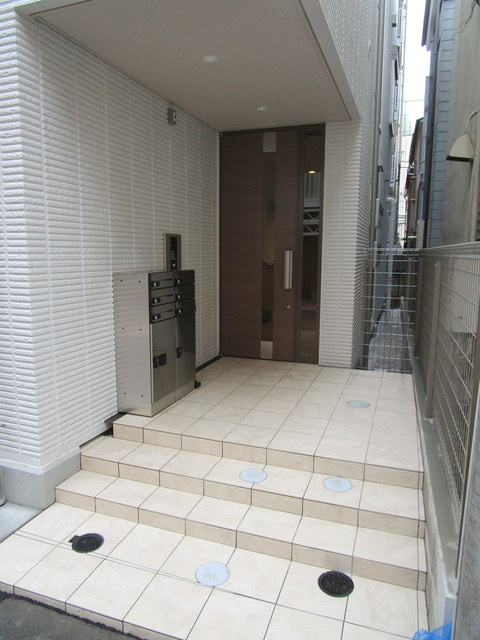 ル・ソレイユのエントランス|エントランス