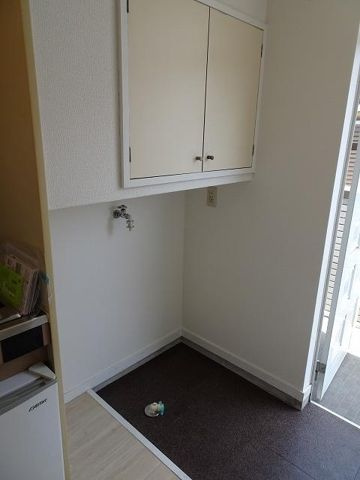 ローズアパート(Q-064)の玄関