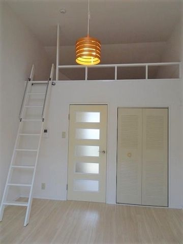 ローズアパート(Q-064)の寝室