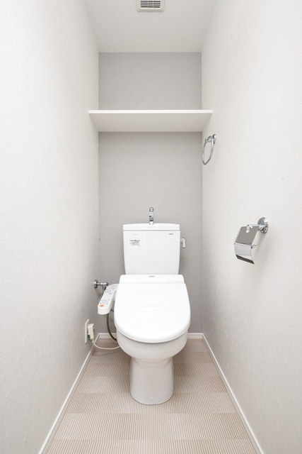 新品家具付きマンション住吉7(KaGood福岡)のトイレ