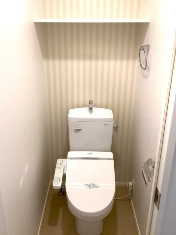 新品家具付きマンション築港本町8(KaGood福岡)のトイレ