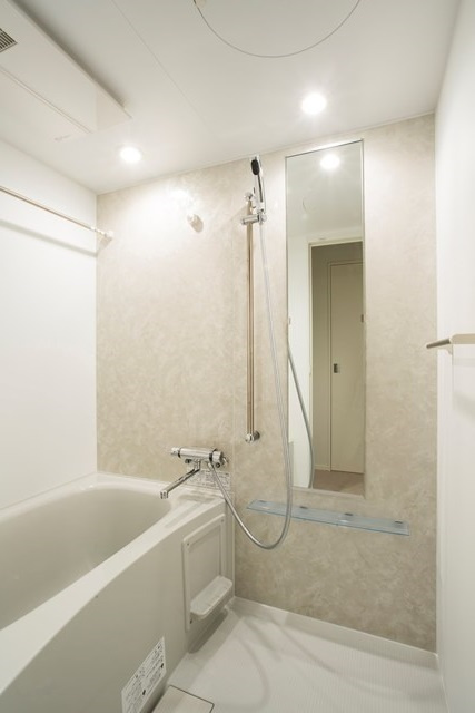 新品家具付きマンション築港本町8(KaGood福岡)の浴室