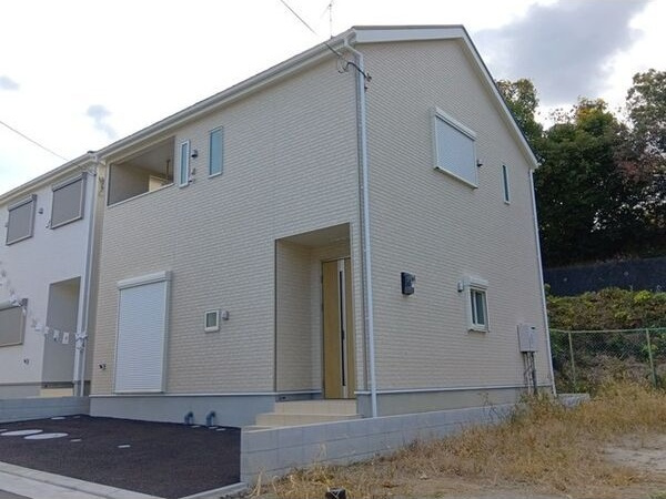 クレイドルガーデン枚方市長尾家具町