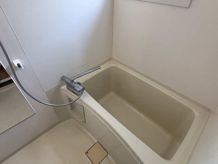 ロイヤルファミール　Cの浴室