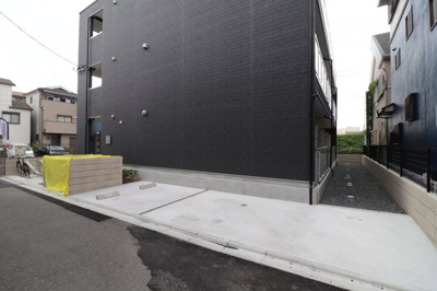 【エントランス】 | リブリ茨木春日