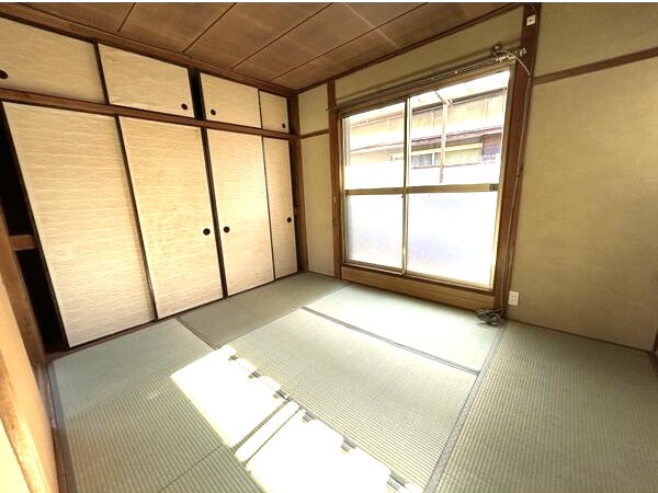 若鶴町戸建の和室