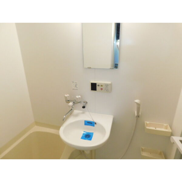 メゾン・ド・ヴィレ 須磨潮見坂の洗面所