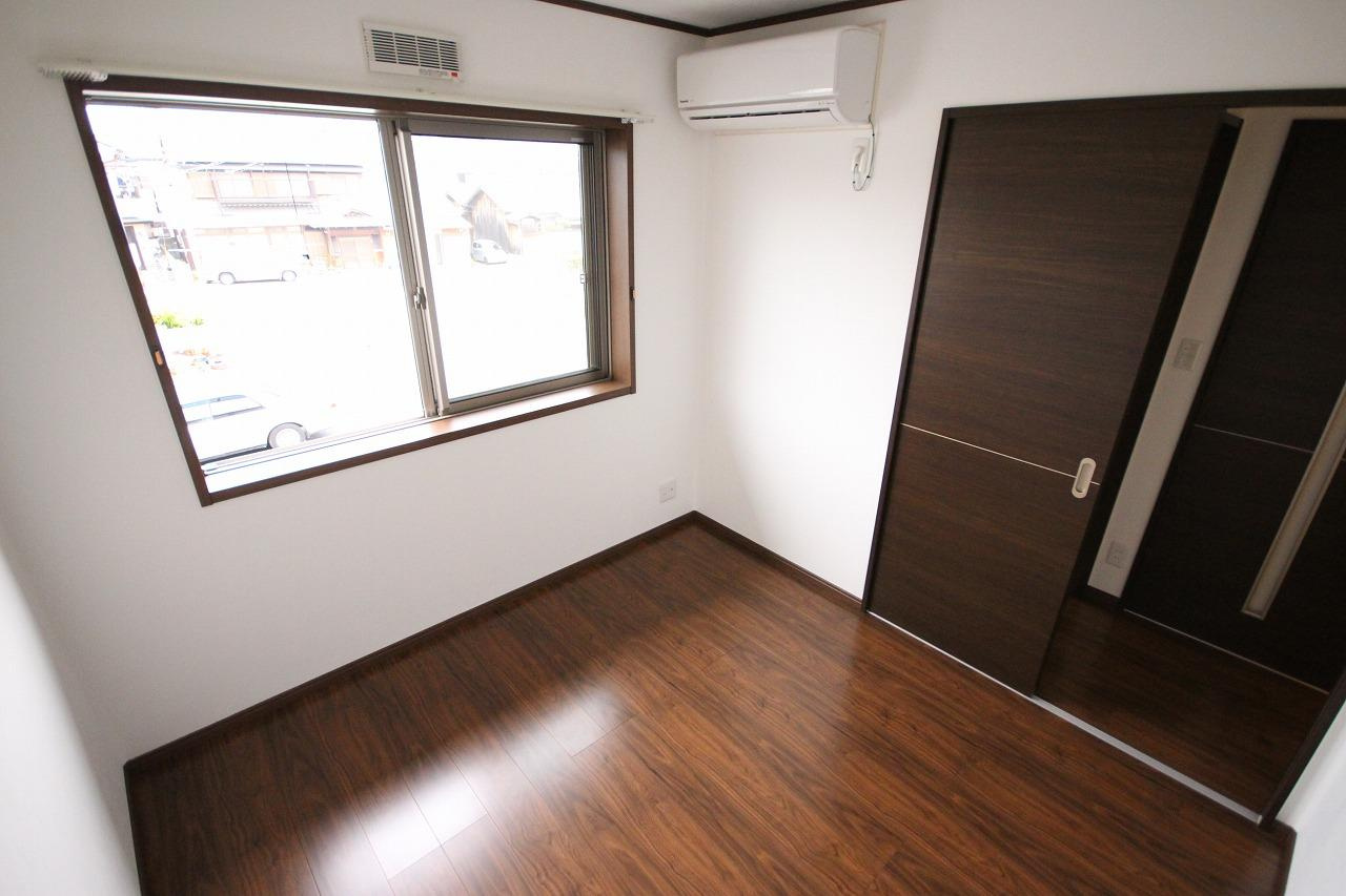 エトワールの寝室|※お部屋により仕様が異なる場合があります※