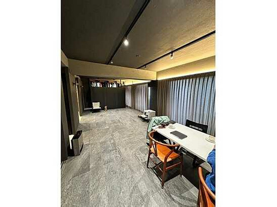 【居間・リビング】