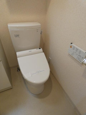 【トイレ】 | シュールフローレ | 写真は別の部屋のものです 