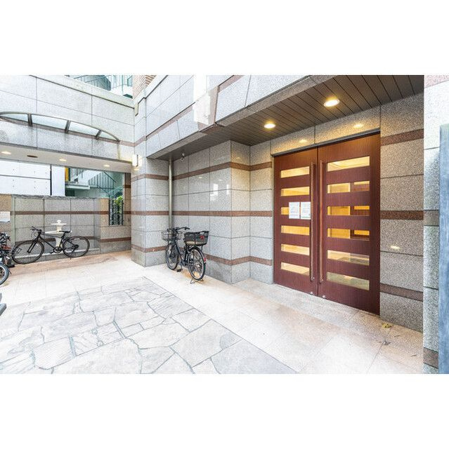 プロスペクト・グラーサ広尾のエントランス