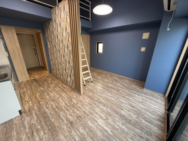 f-cube 1st Toyonaka sta.sideの居間・リビング