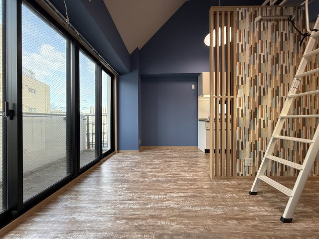 f-cube 1st Toyonaka sta.sideの居間・リビング