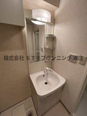 仲介手数料０円！WELLコート山手の洗面所