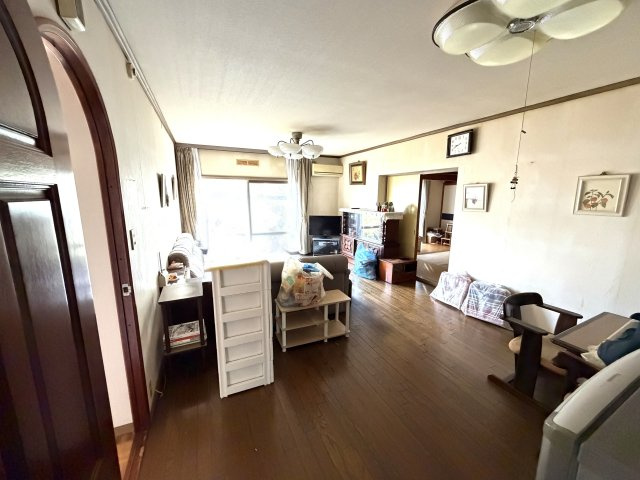 上越市寺町三丁目中古住宅の居間・リビング|リビング