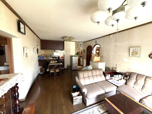 上越市寺町三丁目中古住宅の居間・リビング|リビング