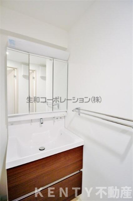 【洗面所】 | グーフォクォーレ | 忙しい朝には欠かせない洗面所です