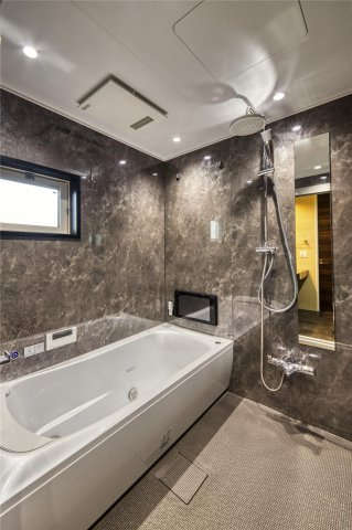 ヒルズレジデンシャルD21の浴室