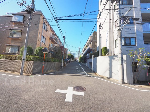 【その他】 | Ｄ＇グランセ駒沢大学 | 前面道路