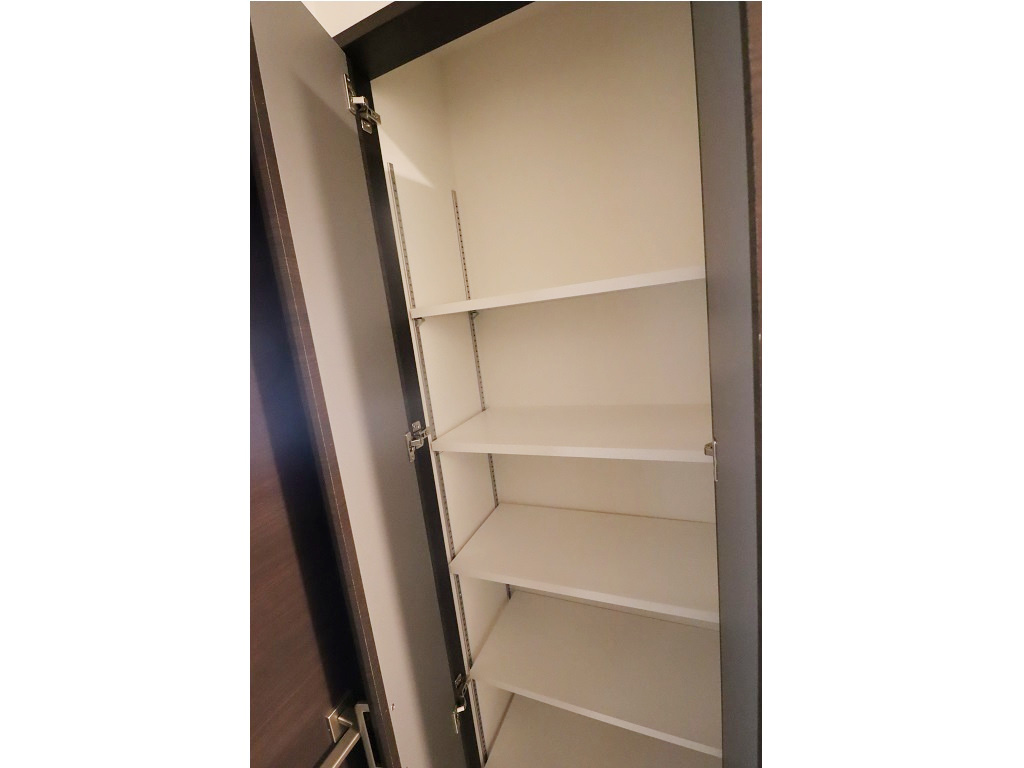 ジェノヴィア三郷駅前の内装